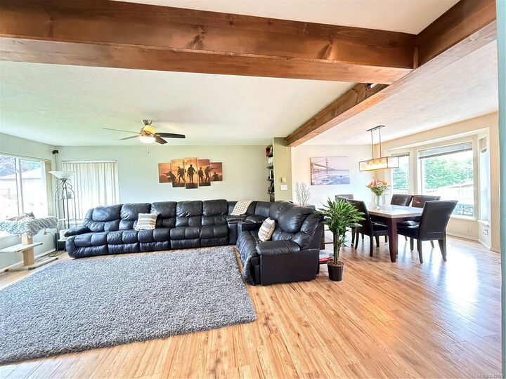 Property Photo: 2116 Northland Rd BC V0N 2R0