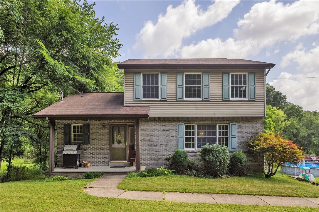 Property Photo: 2637 Turkey Ridge Rd PA 15613