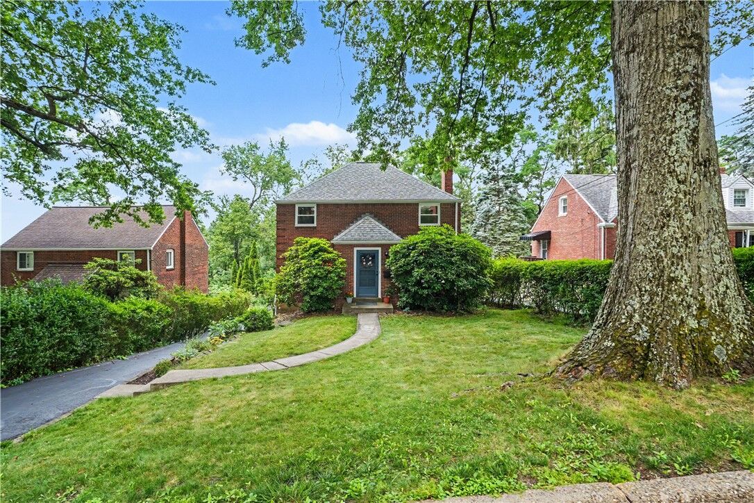 Property Photo:  284 Barclay Ave  PA 15221 