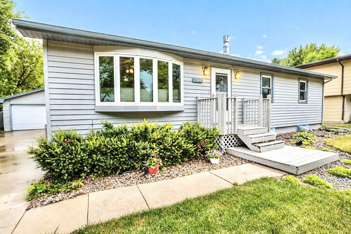 Property Photo:  924 12th Avenue  SD 57401 