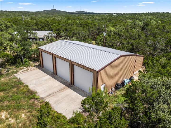Property Photo:  701 Old Oaks Ranch Road  TX 78676 