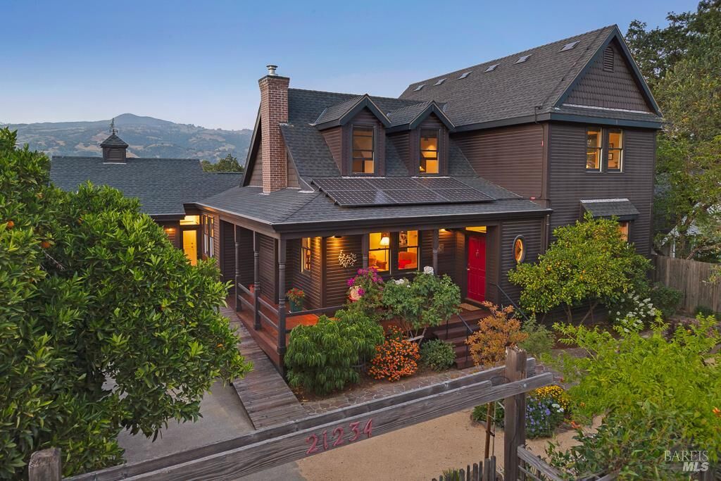 Property Photo: 21234 Geyserville Avenue CA 95441
