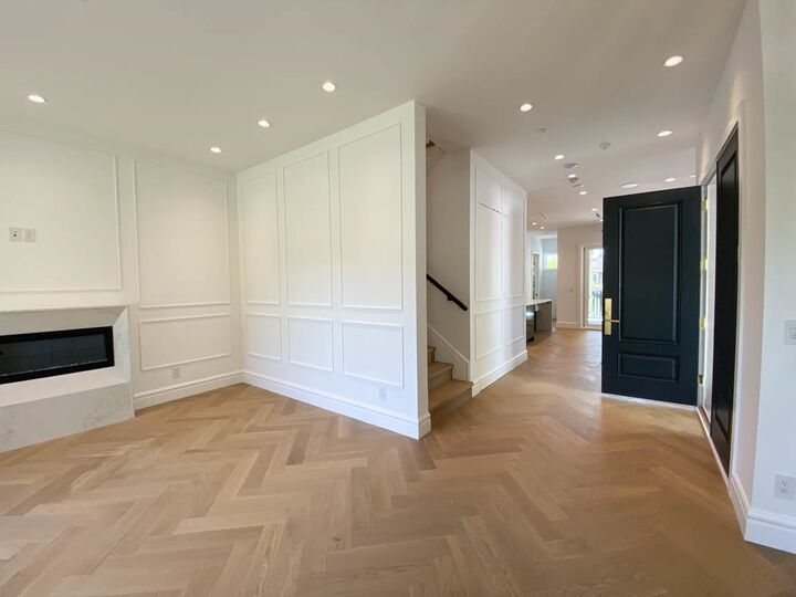 Property Photo:  1368 W 43rd Avenue Upper  BC V6M 3A3 