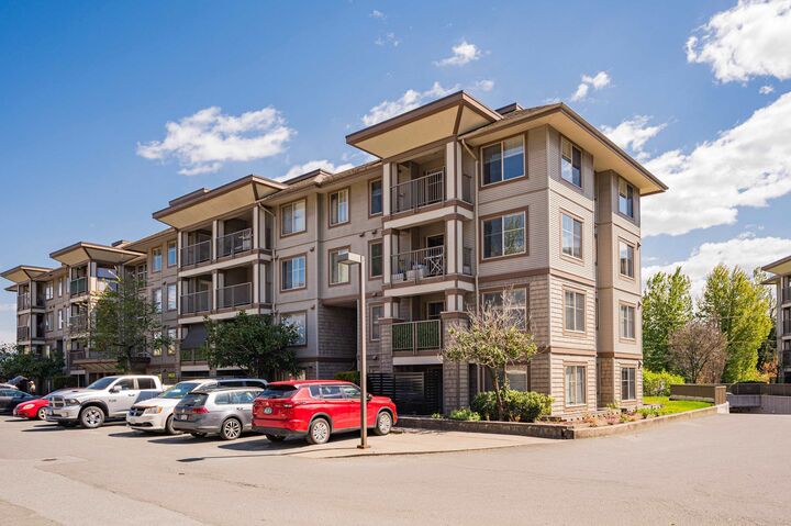 45561 Yale Road 408 — photo 1