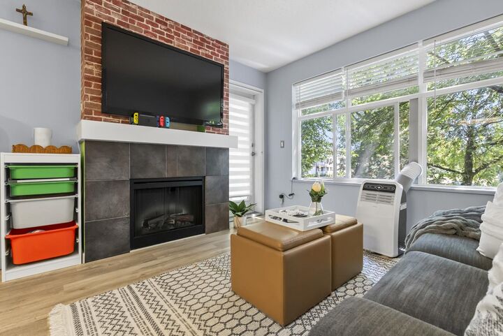 Property Photo: 14885 105 Avenue 212 BC V3R 2V6