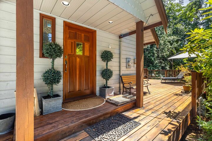 Property Photo: 1484 Henderson Avenue BC V0N 2W2