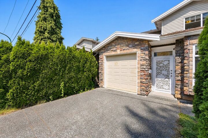 6890 Koala Crescent — photo 1