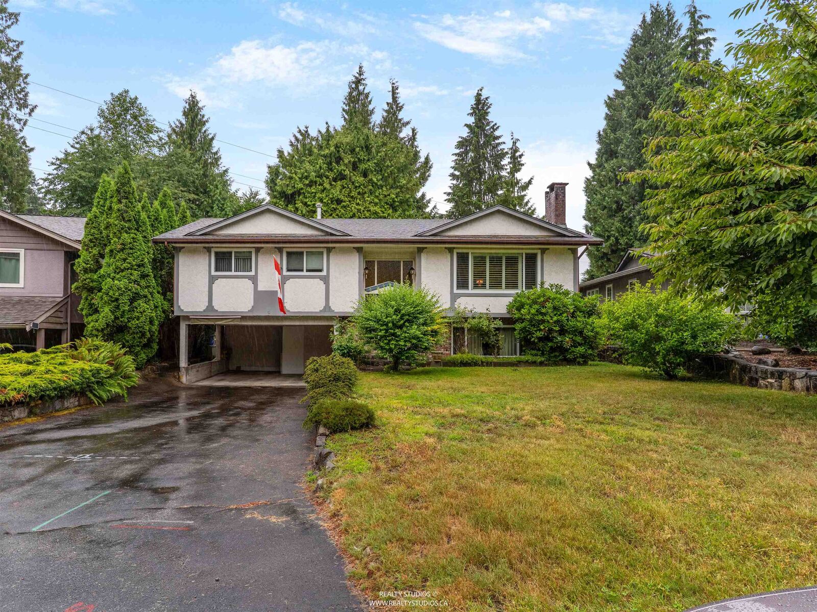 Property Photo: 2599 Masefield Road BC V7K 1Z8
