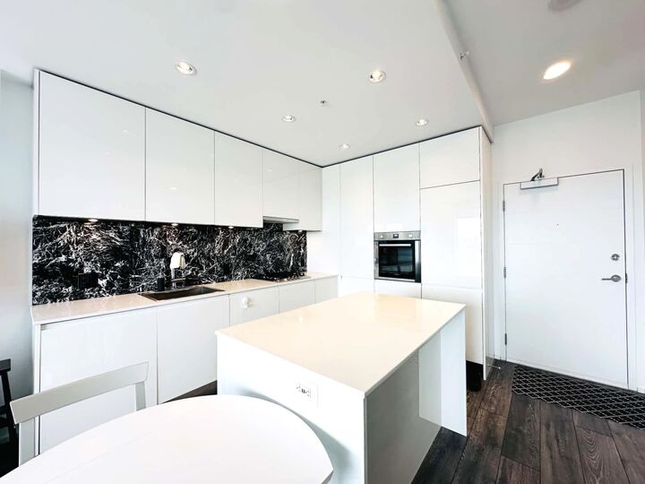 4650 Brentwood Boulevard 4203 — photo 1