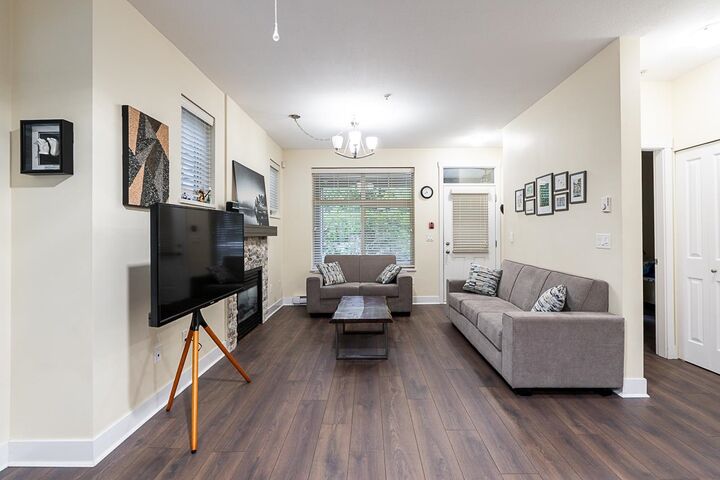 Property Photo: 19478 65 Avenue 27 BC V4N 5X5