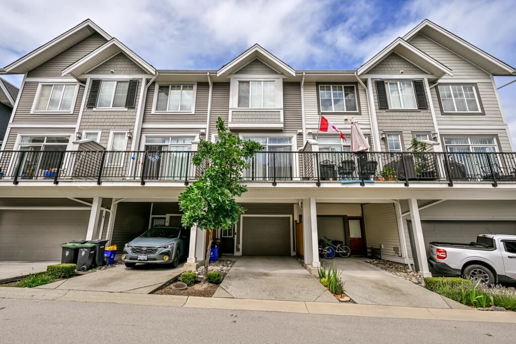 Property Photo: 7169 208A Street 3 BC V2Y 0X2