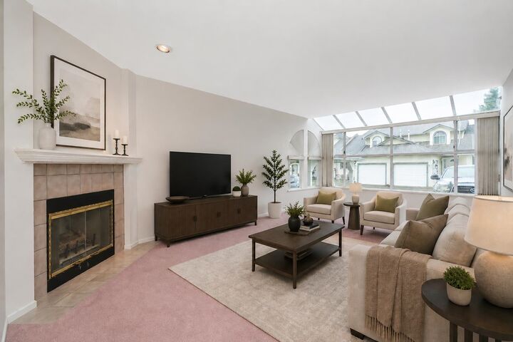 21937 48 Avenue 1002 — photo 1
