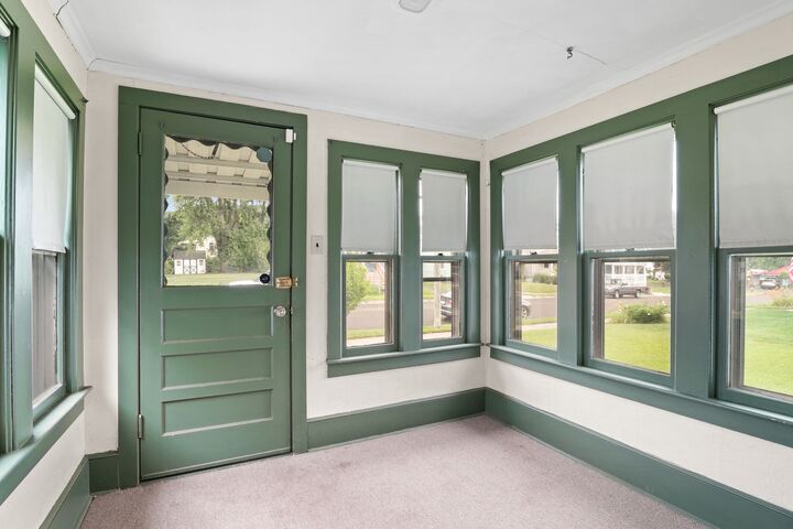 Property Photo:  6 Waldorf St.  NY 13904 