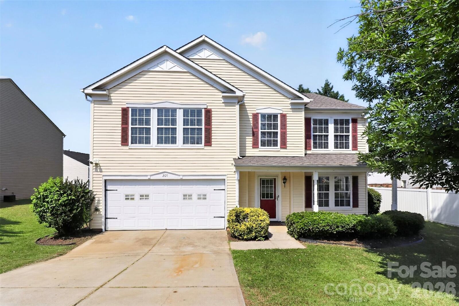 Property Photo:  209 Farm Springs Drive  NC 28120 