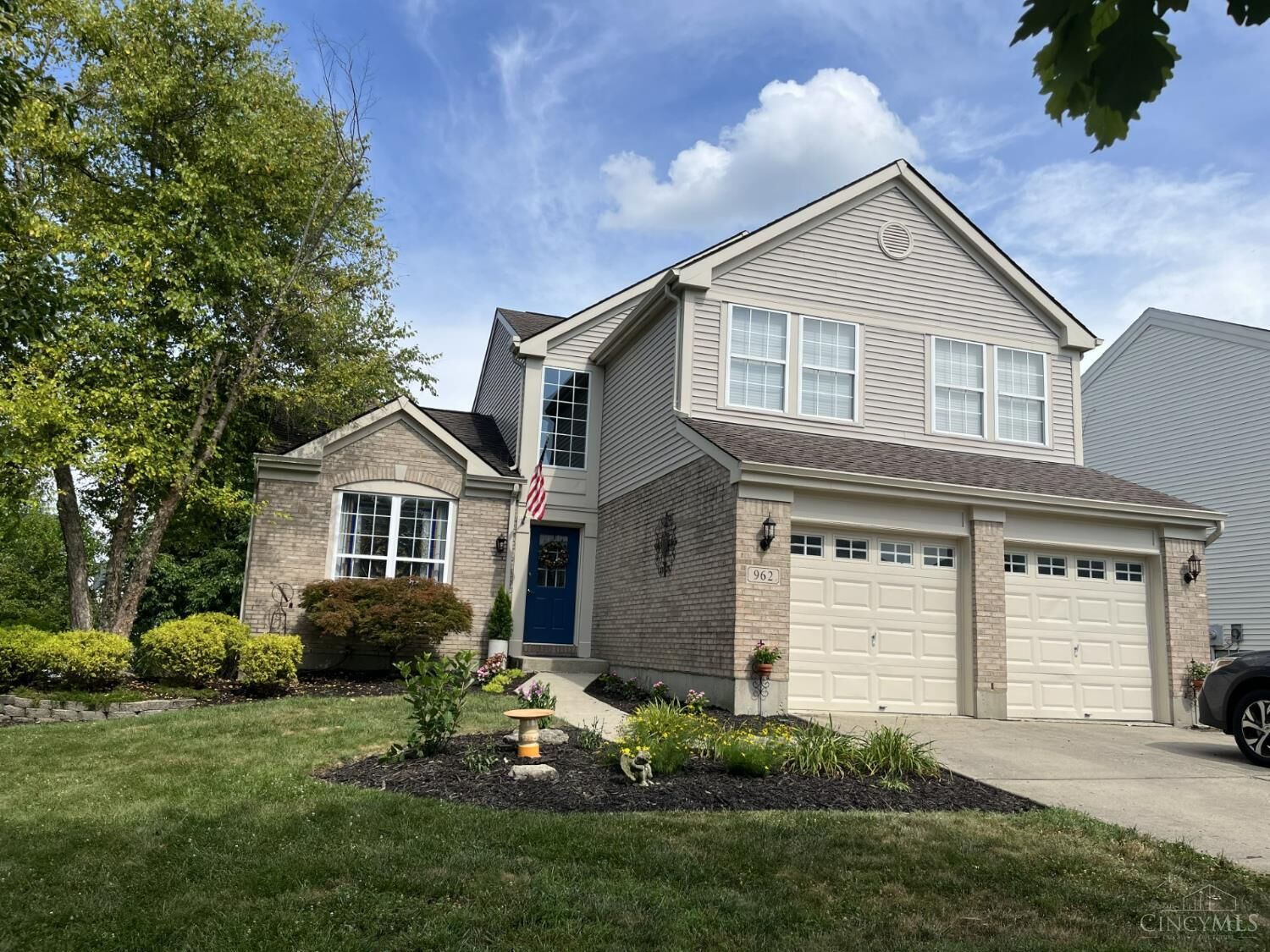 Property Photo: 962 Evergreen Park Lane OH 45036