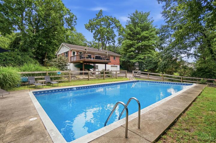 Property Photo:  6038 Stanhill Court  OH 45230 