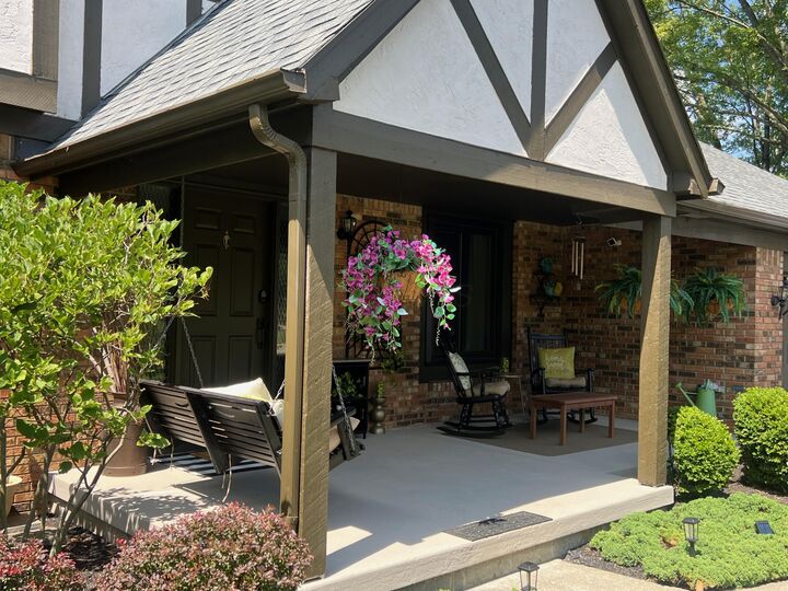 Property Photo: 7467 Saunderlane Road OH 43235