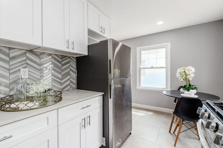 Property Photo: 949 E 19th Avenue OH 43211