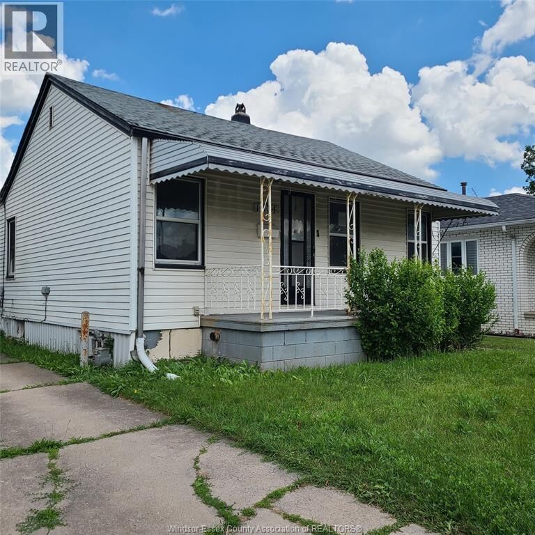Property Photo: 1674 Parent Avenue ON N8X 4K1