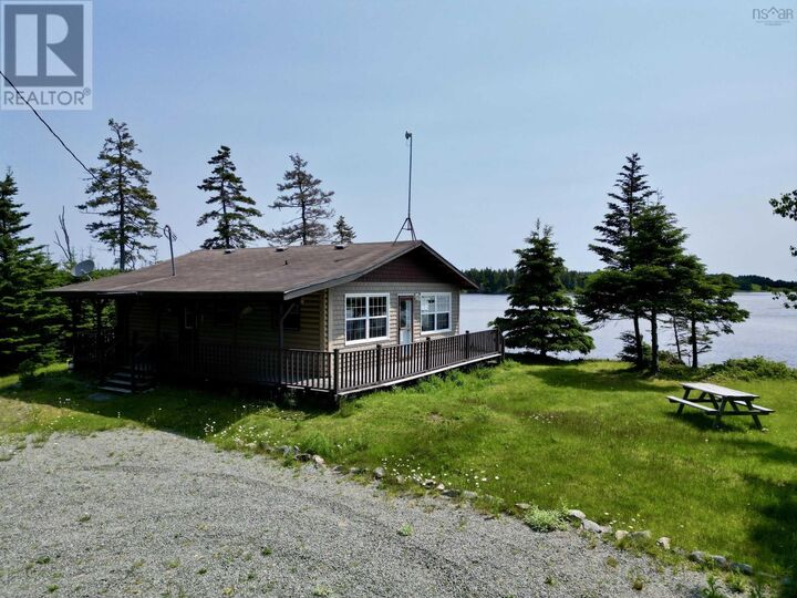 899 Westside Grand River Rd. — photo 1
