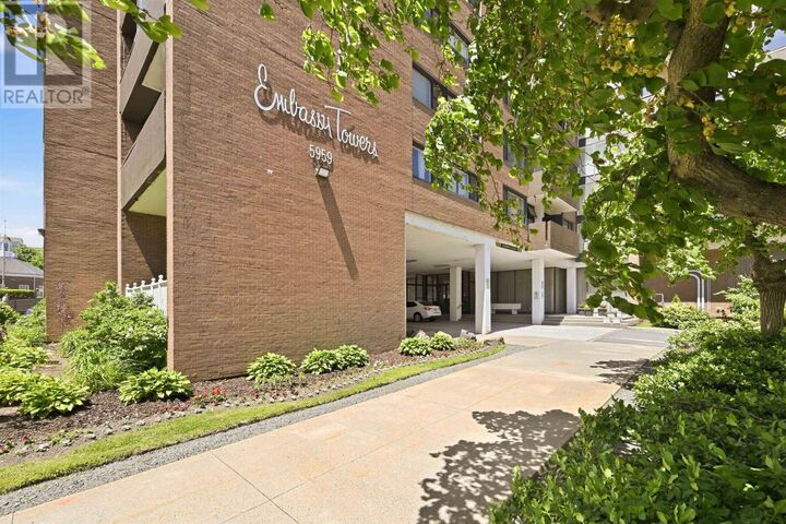 Property Photo: 5959 Spring Garden Road 210 NS B3H 1Y5