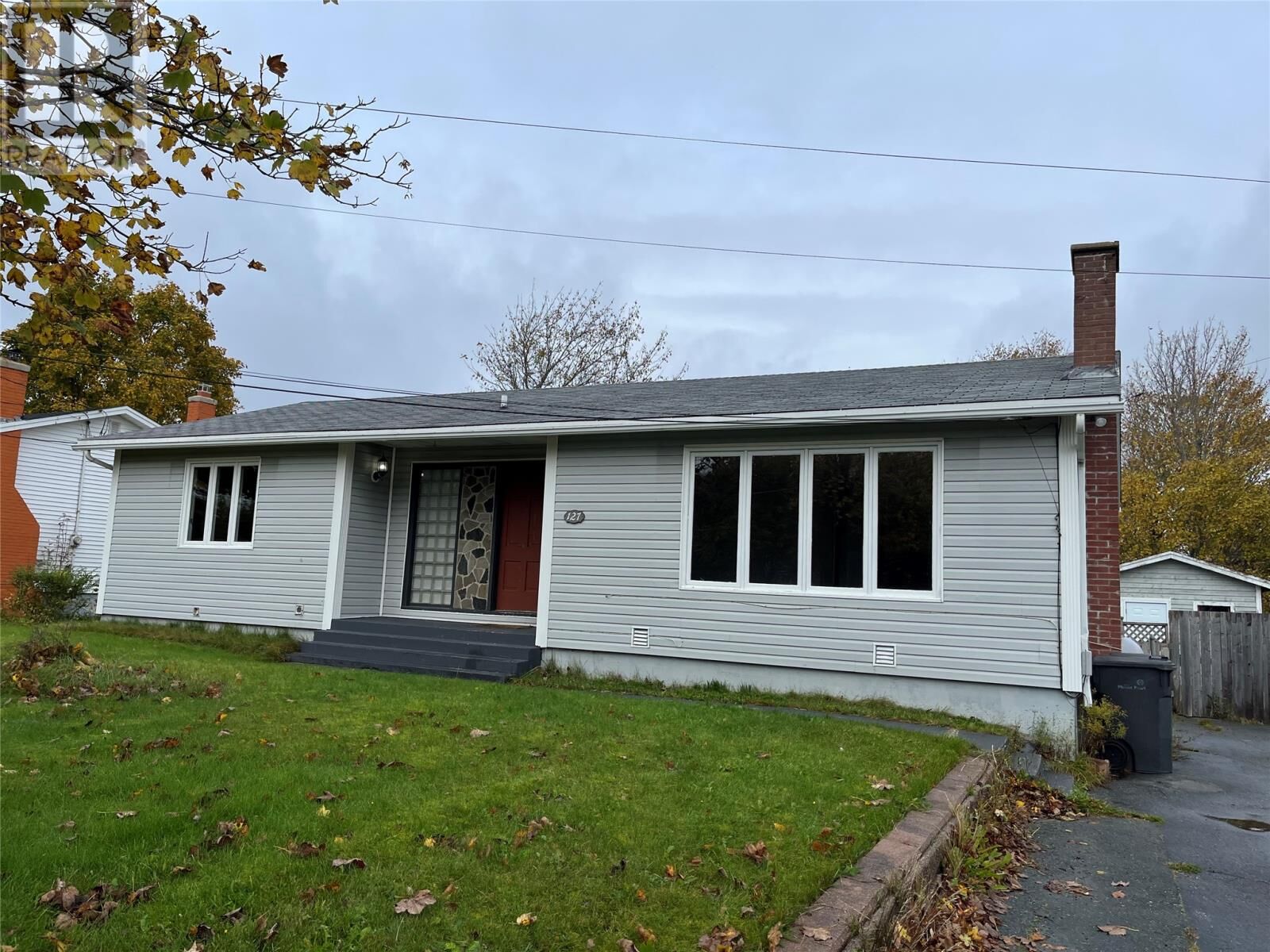 Property Photo: 127 Commonwealth Avenue NL A1N 1V1