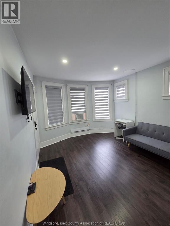 Property Photo: 1178 Giles Boulevard East 3 ON N9A 4G4