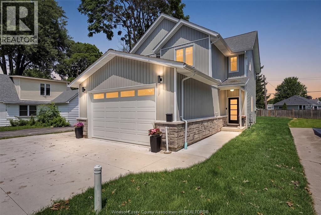 Property Photo:  295 George Street  ON N9V 2G3 