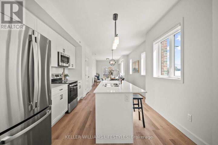 Property Photo:  470 Darcy Drive 84  ON N7G 4H4 