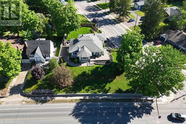 Property Photo: 1354 Queen St ON P6A 2E8