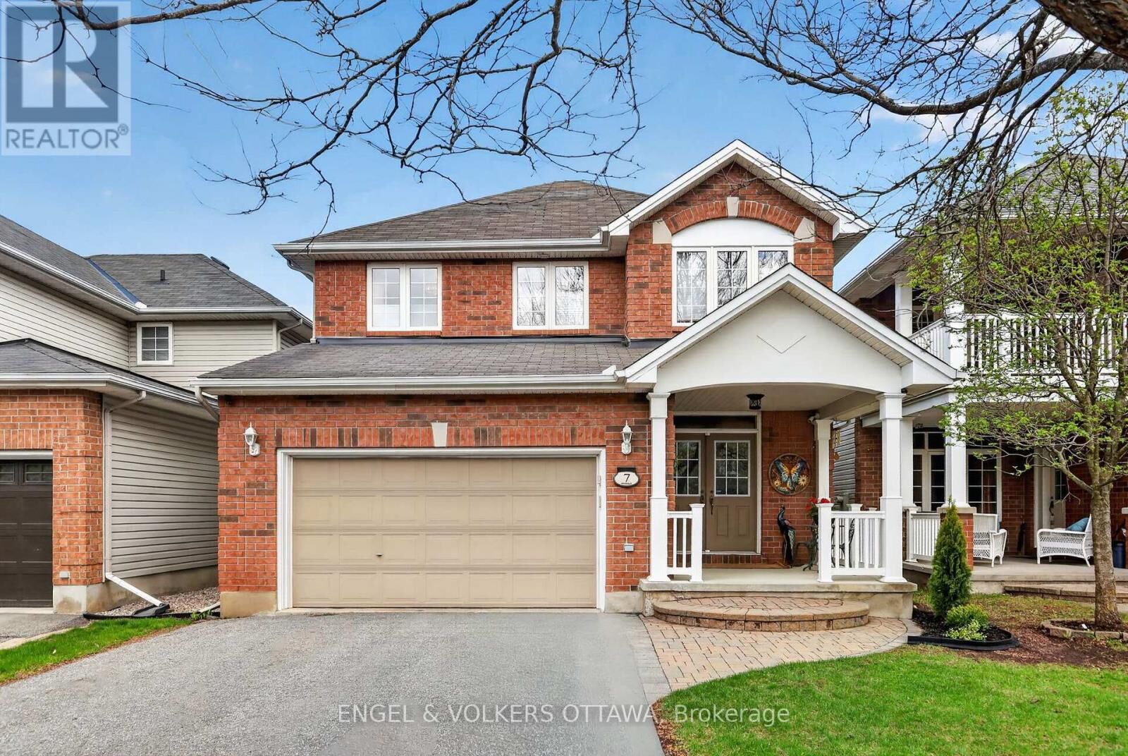 Property Photo:  7 Drysdale Street  ON K2K 3L3 