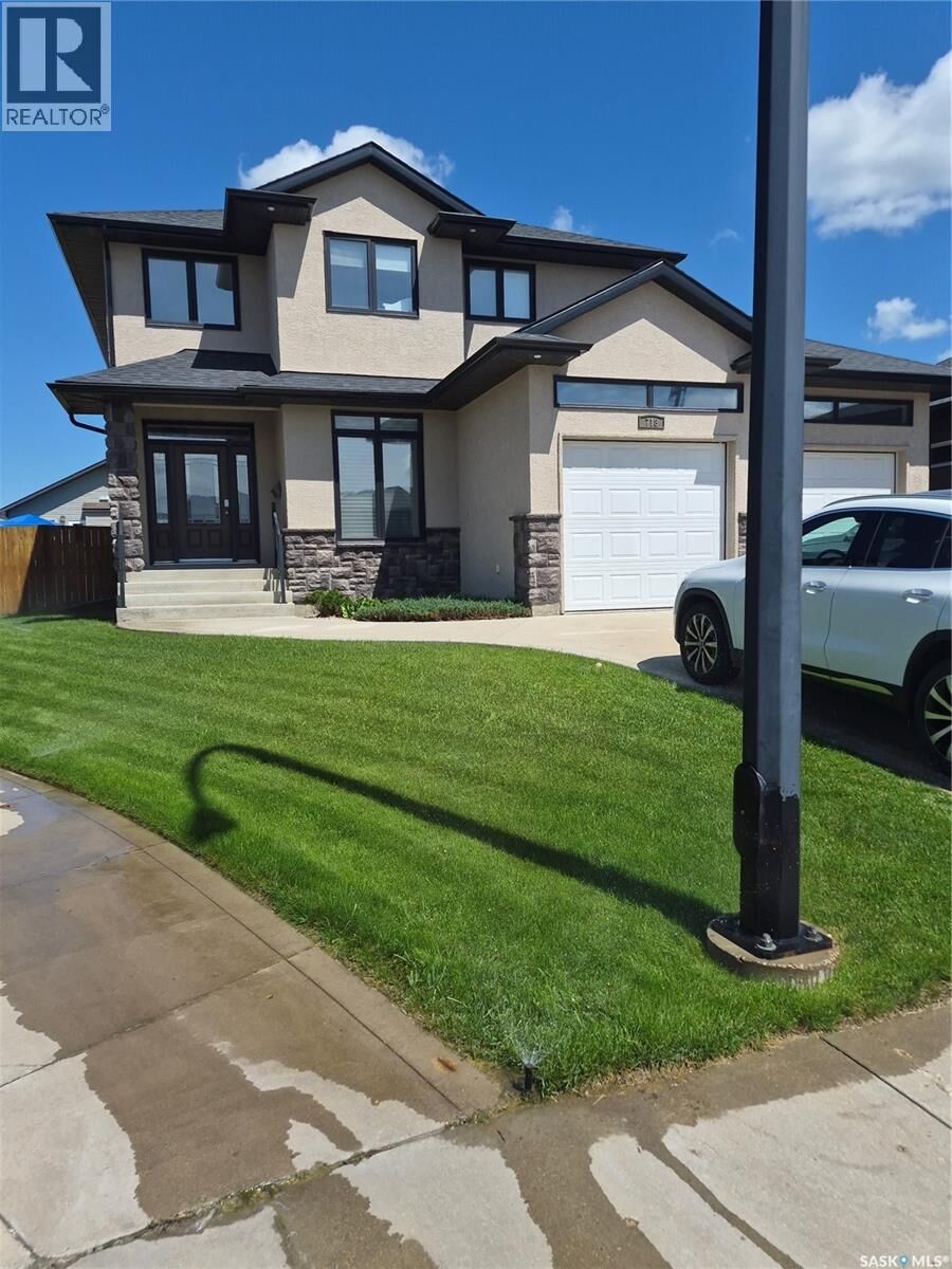 Property Photo:  718 Patrick Bay  SK S7W 0G3 
