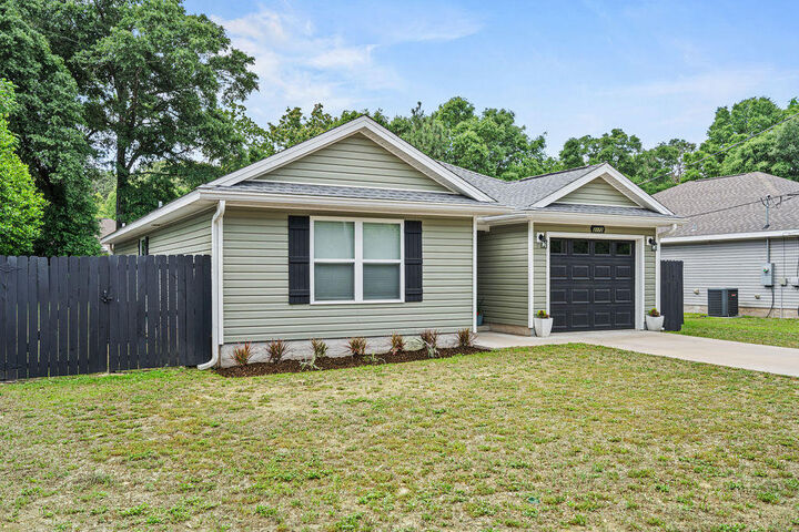 Property Photo:  3172 Main Street  FL 32539 