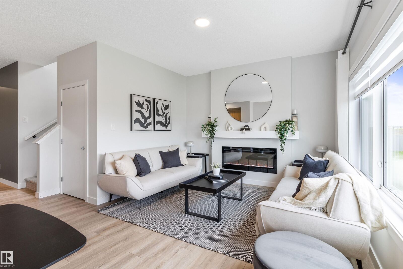 Property Photo: 784 Bank Drive AB T9E 1G2