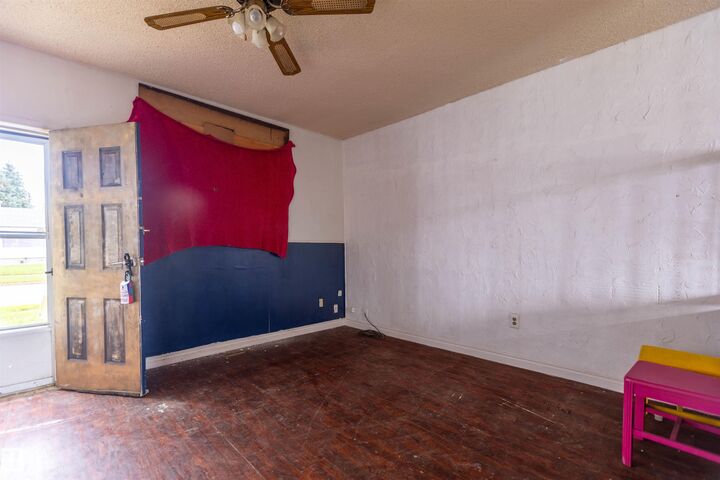 Property Photo: 5016 49 Street AB T0G 1L0