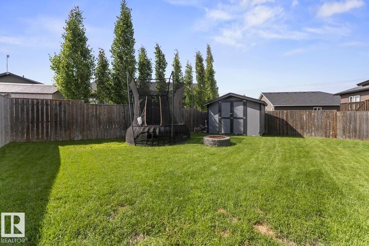 Property Photo:  35 Falcon Road  AB T9M 0G4 