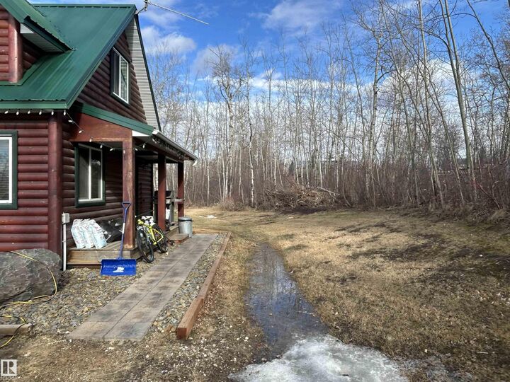 Property Photo:  54500 Lac Ste Anne Trail  AB T8R 1Z1 