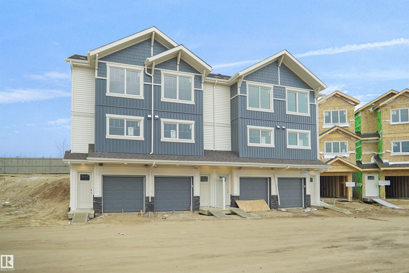 Property Photo: 531 Merlin Landing NW 10 AB T5S 0L9