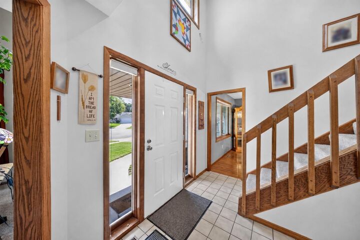 Property Photo:  1116 Knoll Court NW  MN 55901 