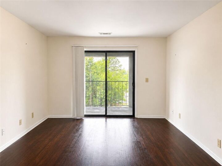 Property Photo:  2657 Lenox Road NE Bldg G #90  GA 30324 