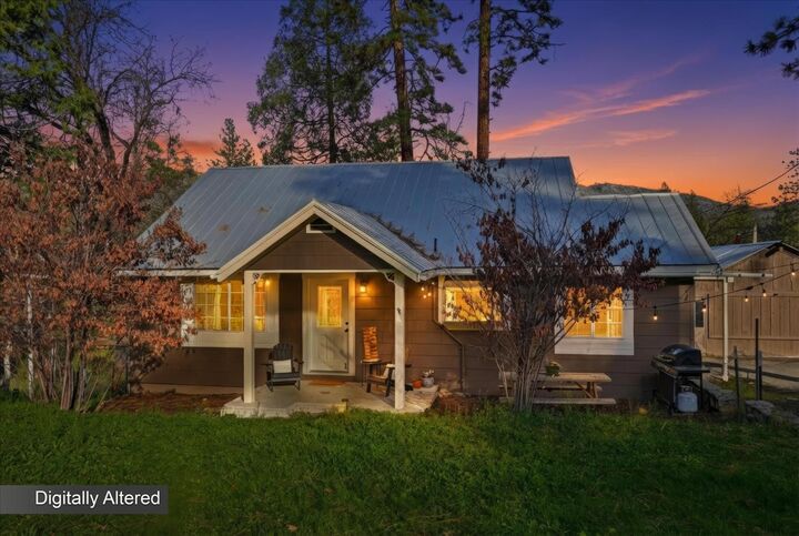 Property Photo: 32837 Road 222 CA 93643
