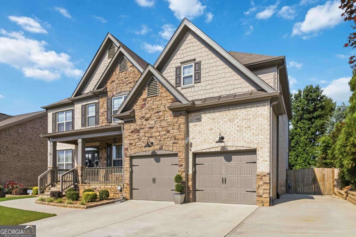 Property Photo: 4300 Secret Shoals Way GA 30518