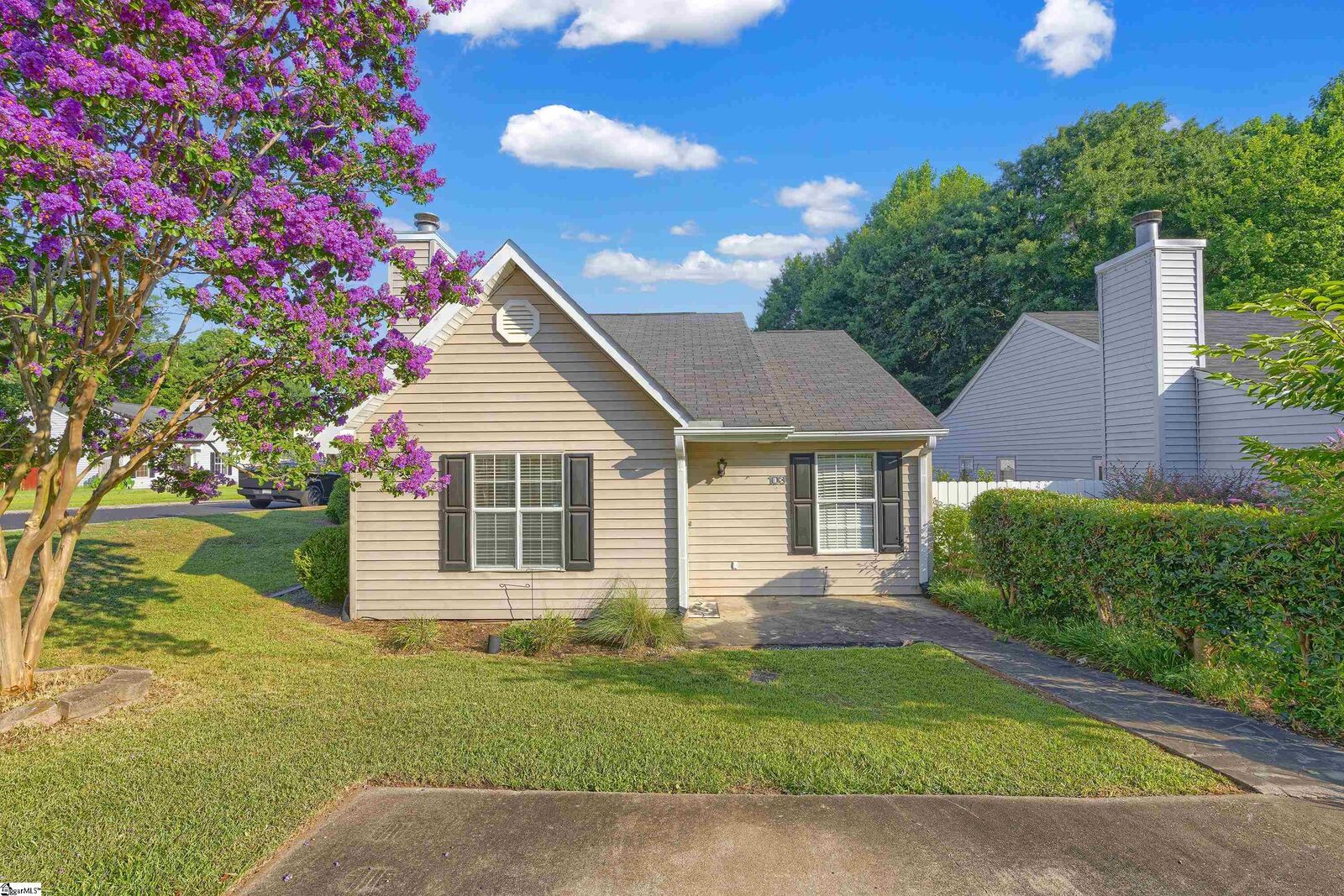 Property Photo: 103 Mosspoint Drive SC 29617