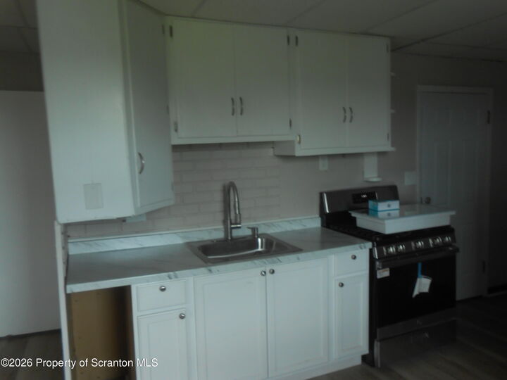Property Photo:  716-718 Landis Street 716 2nd Floor  PA 18504 