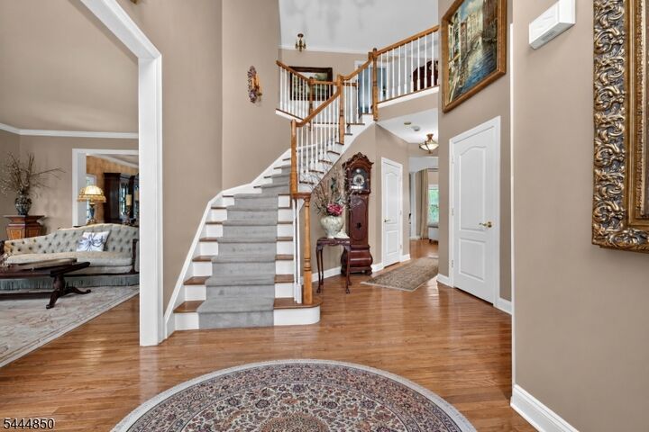 Property Photo: 4 Riverview Ct NJ 08551