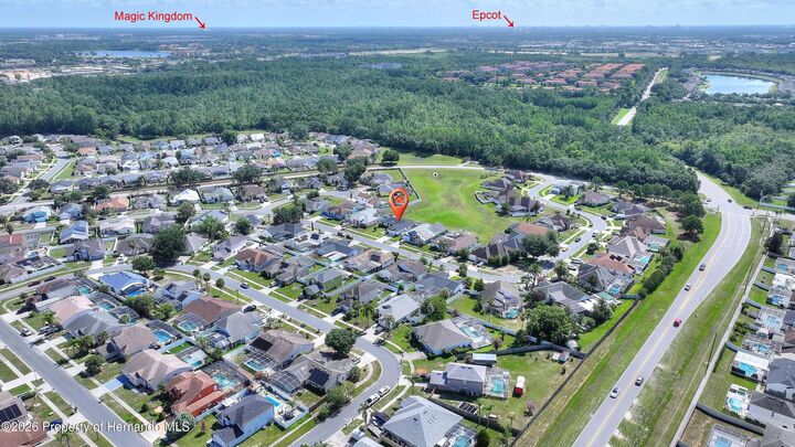 Property Photo:  2927 Paddington Way  FL 34747 