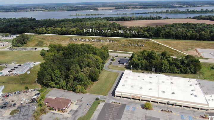 Property Photo:  3020 Wayne Sullivan Drive  KY 42003 
