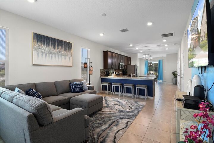 Property Photo:  294 Aberdeen Street  FL 33896 