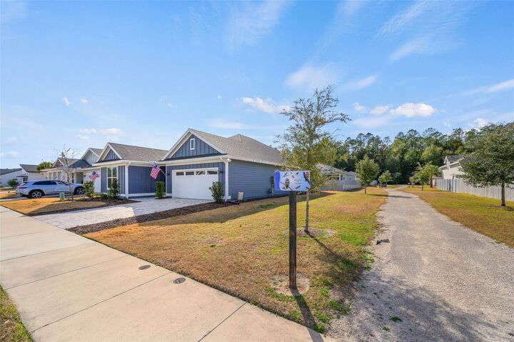 Property Photo: 598 SW 144th Drive FL 32669