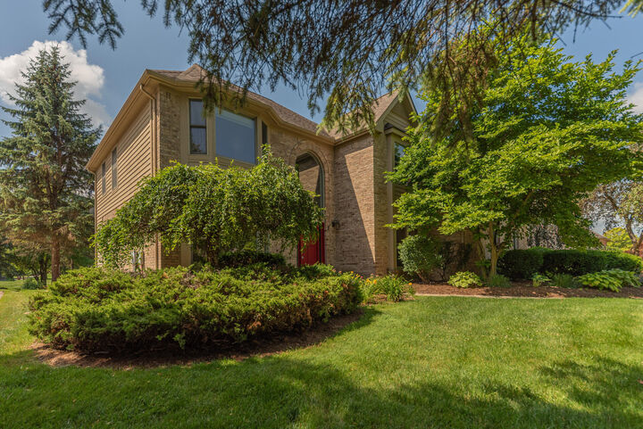 Property Photo:  1711 Cypress Pointe Court  MI 48108 